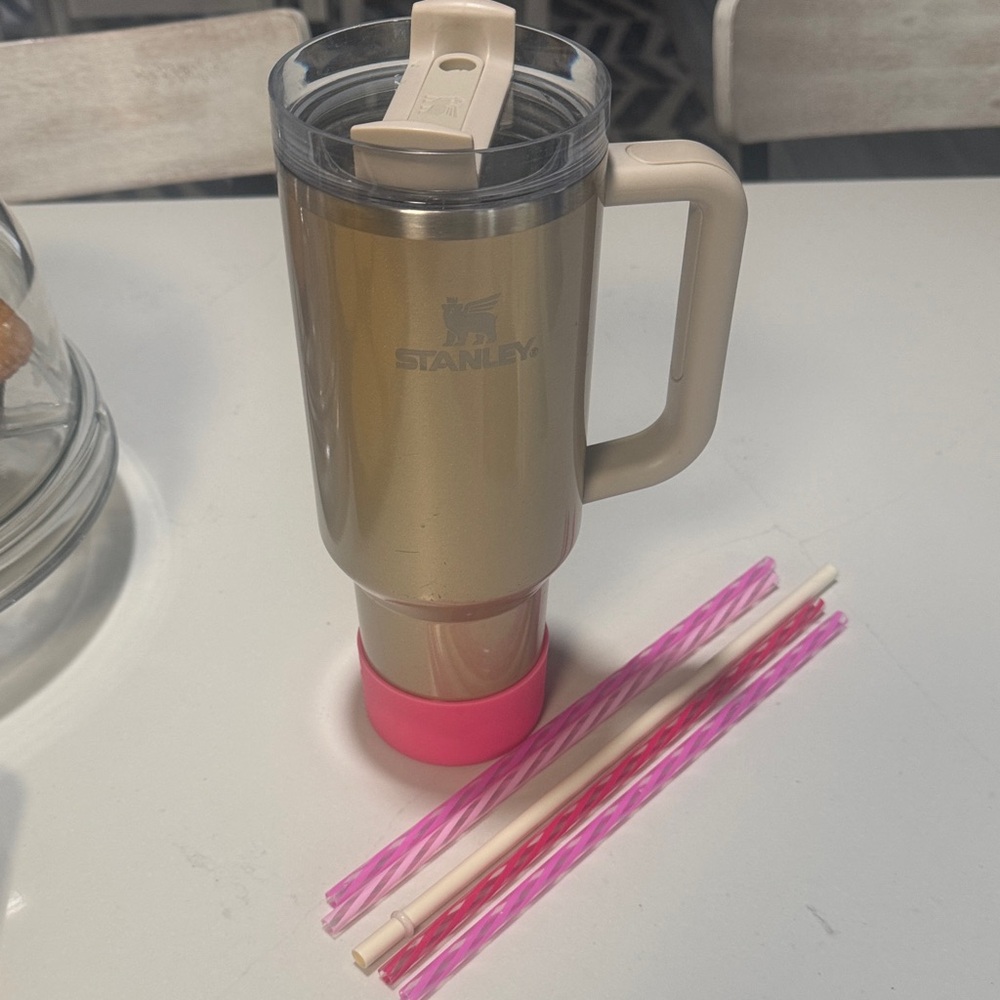Stanley Tan Tumbler with Pink Base